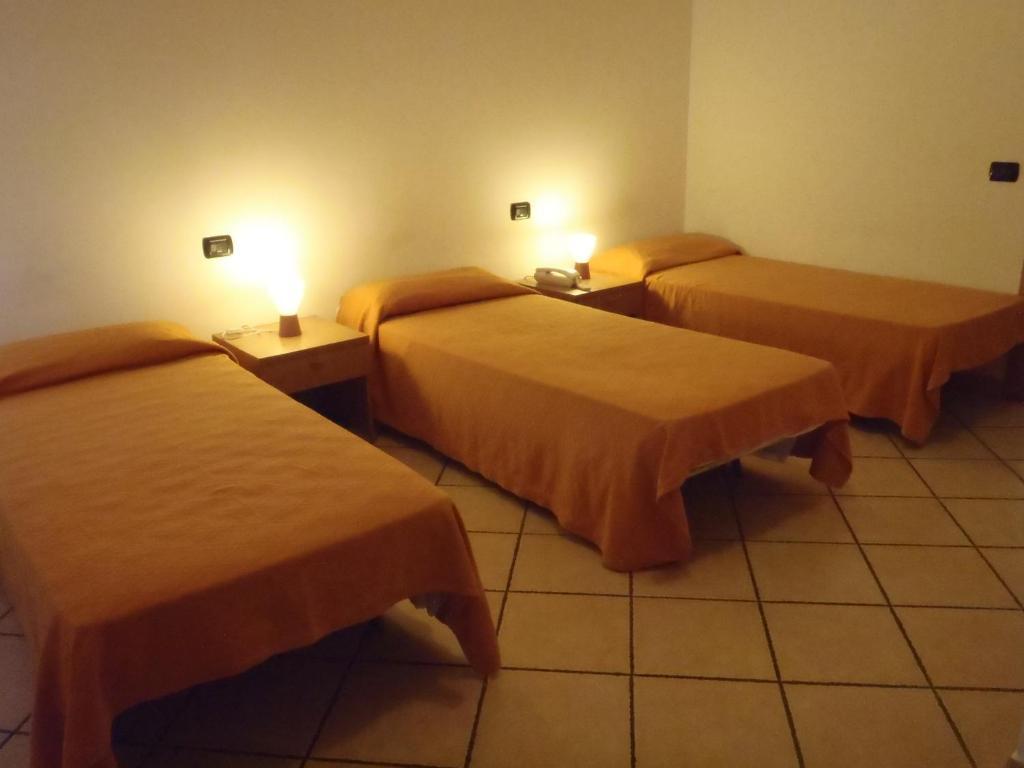 Albergo Pizzeria Sole San Giovanni Lupatoto Dış mekan fotoğraf