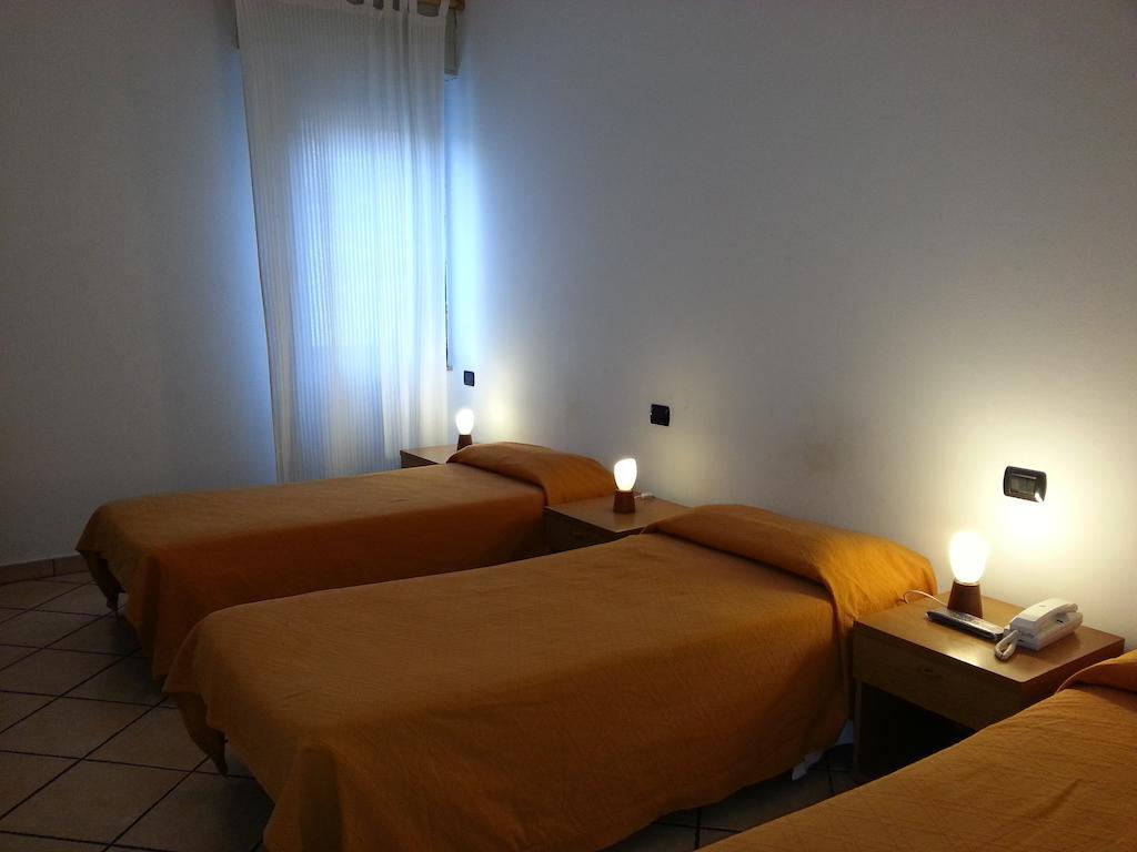 Albergo Pizzeria Sole San Giovanni Lupatoto Dış mekan fotoğraf